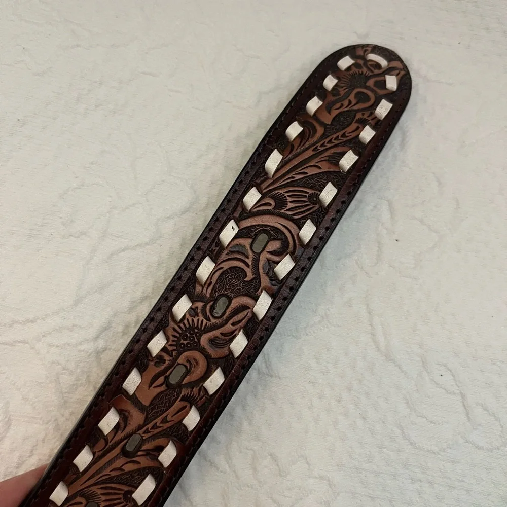 Nocona tooled brown leather belt contrast seam EUC - Picture 6 of 11